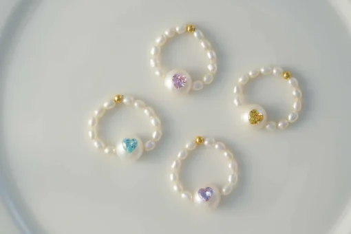 Refined Pearl Ring with Personalized Gemstone Embellishments