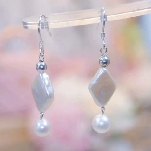 Sophisticated Bridesmaid Pearl Earrings with Rare Rhombus Design