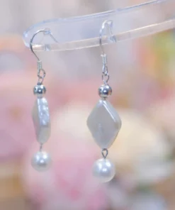 Sophisticated Bridesmaid Pearl Earrings with Rare Rhombus Design