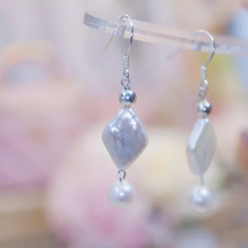 Sophisticated Bridesmaid Pearl Earrings with Rare Rhombus Design